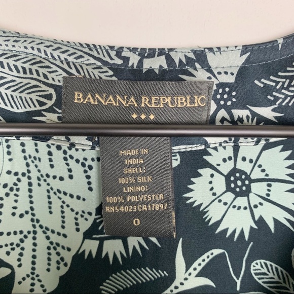 Banana Republic | Sleeveless Floral Silk Dress - Picture 6 of 7